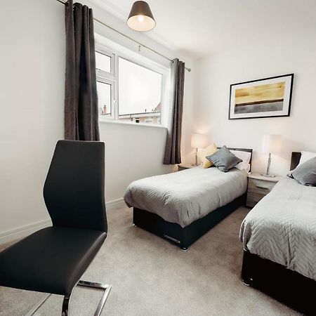 Arlan Apartments Comfort And Ease, هينكلي المظهر الخارجي الصورة
