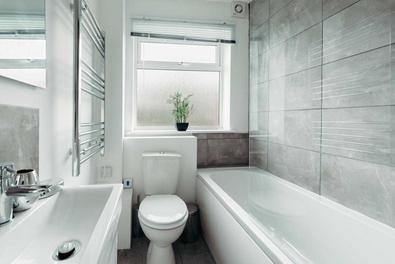 Arlan Apartments Comfort And Ease, هينكلي المظهر الخارجي الصورة
