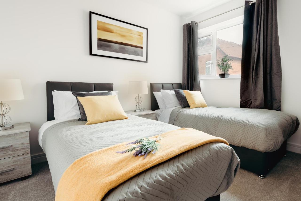 Arlan Apartments Comfort And Ease, هينكلي المظهر الخارجي الصورة