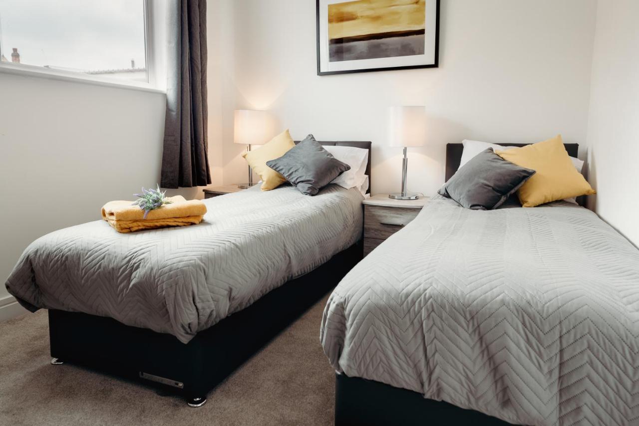 Arlan Apartments Comfort And Ease, هينكلي المظهر الخارجي الصورة